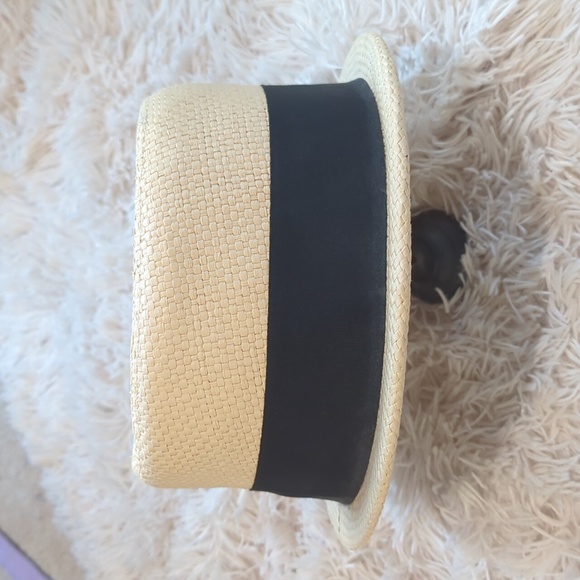 Straw Hat - Picture 3 of 5